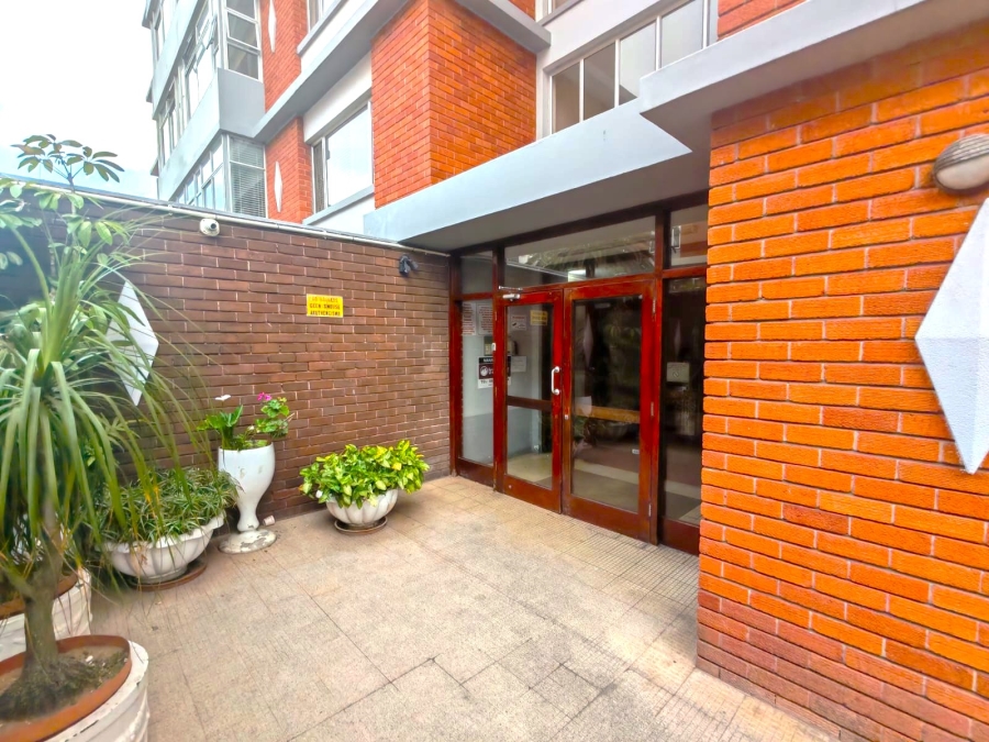 2 Bedroom Property for Sale in Humewood Eastern Cape